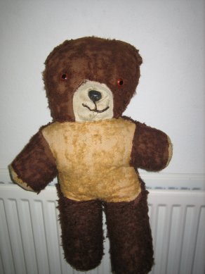 An old looking teddy bear