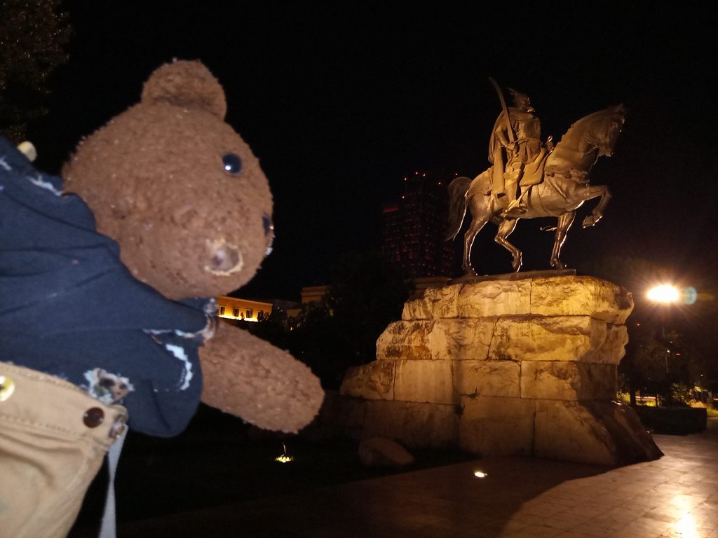 Bearsac in foreground of Skanderbeg Monument