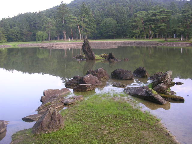 Motsuji temple pond