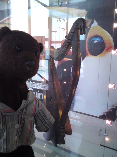 Bearsac with the harp of Guinness
