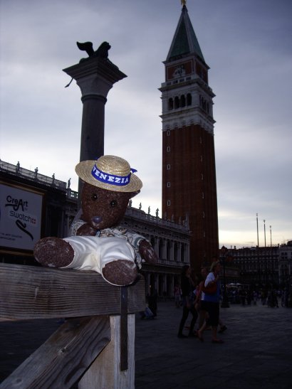 Bearsac in foreground of San Marco Piazza