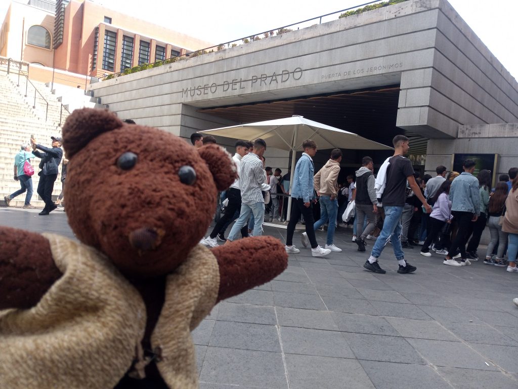 Bearsac outside Prado Museum